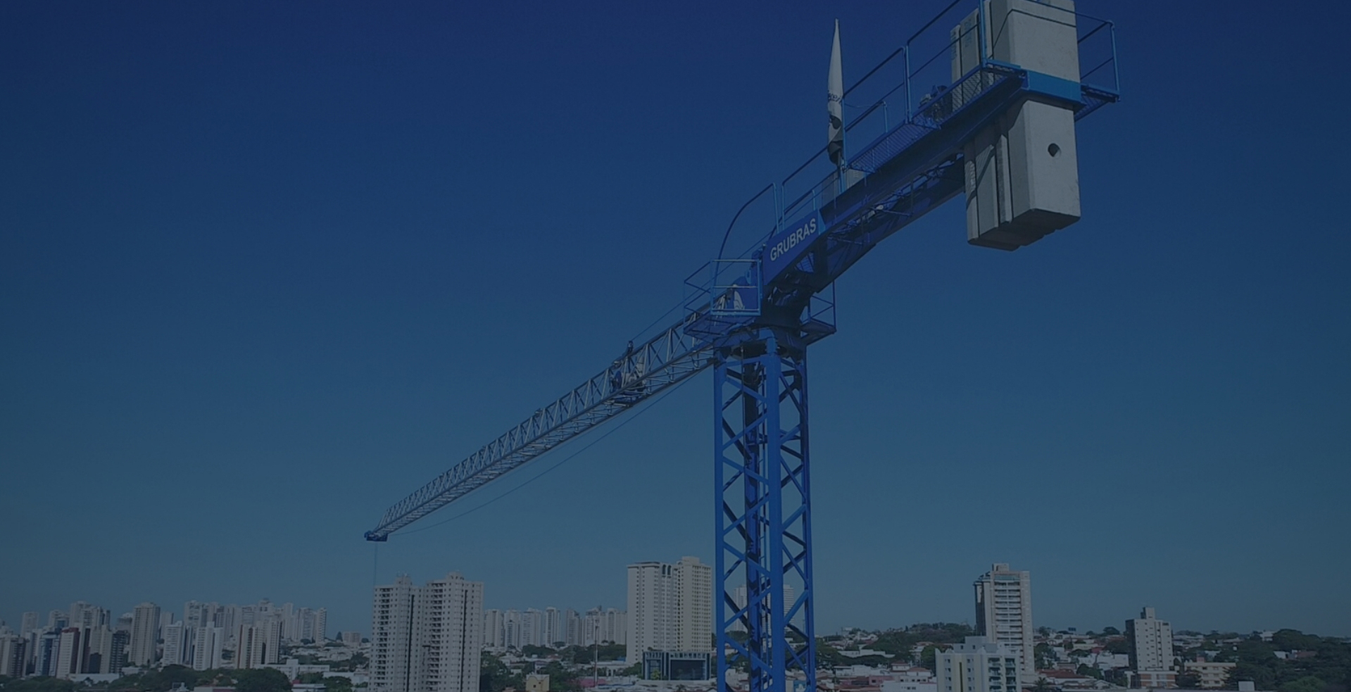 A Maior Fabricante de Gruas do Brasil